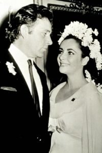 foto de la boda de elizabeth taylor como ejemplo del efecto de un eclipse de luna